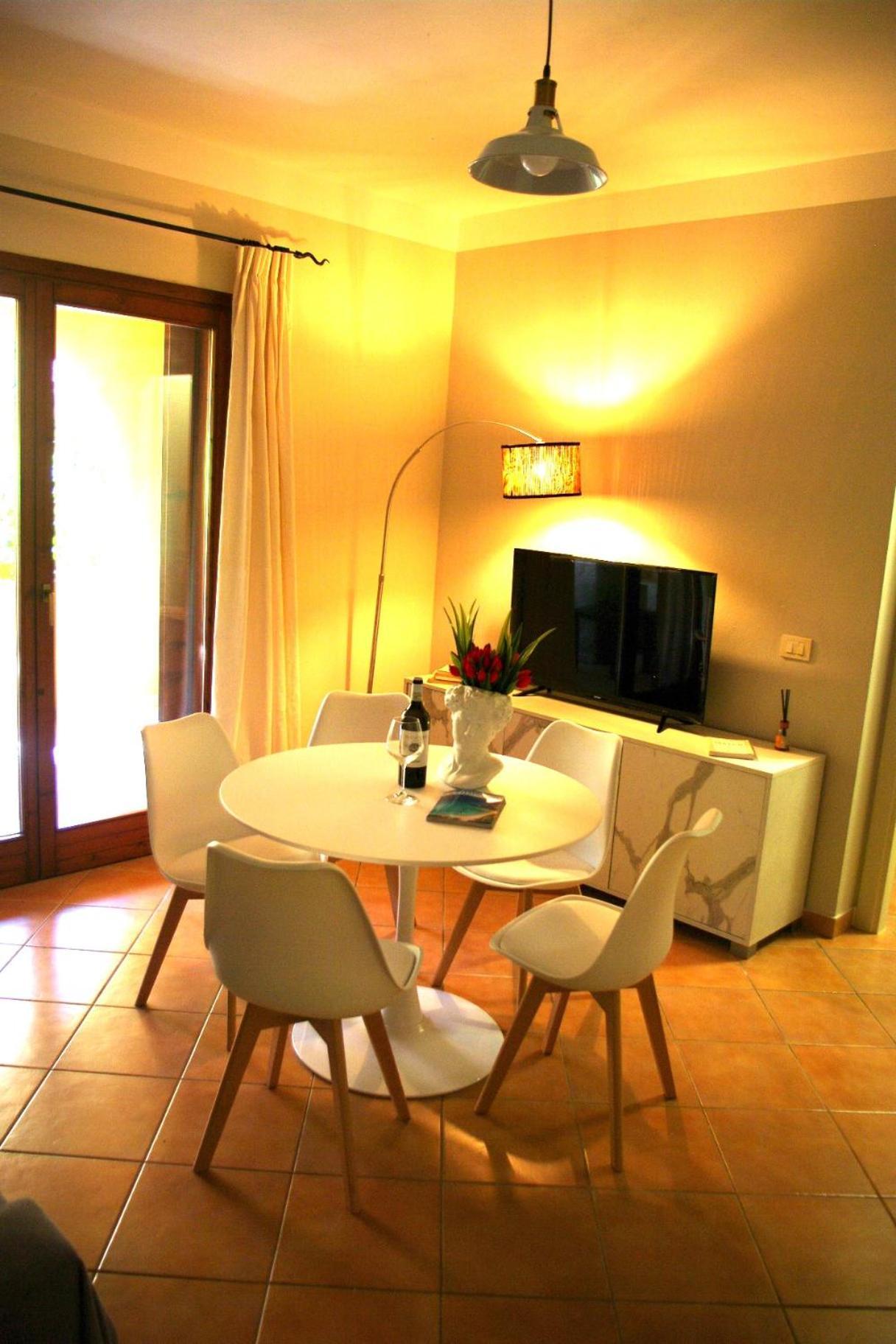 Nest House - Esclusivo Appartamento Marina Di Olbia- Mater Olbia - Beaches - Close To The Airport - Private Parking- Full Comforts - Buitenkant foto